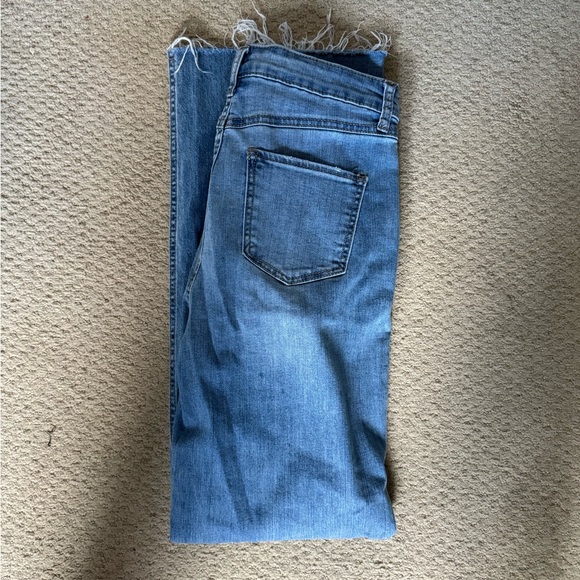 Blue Jeans - Picture 2 of 3